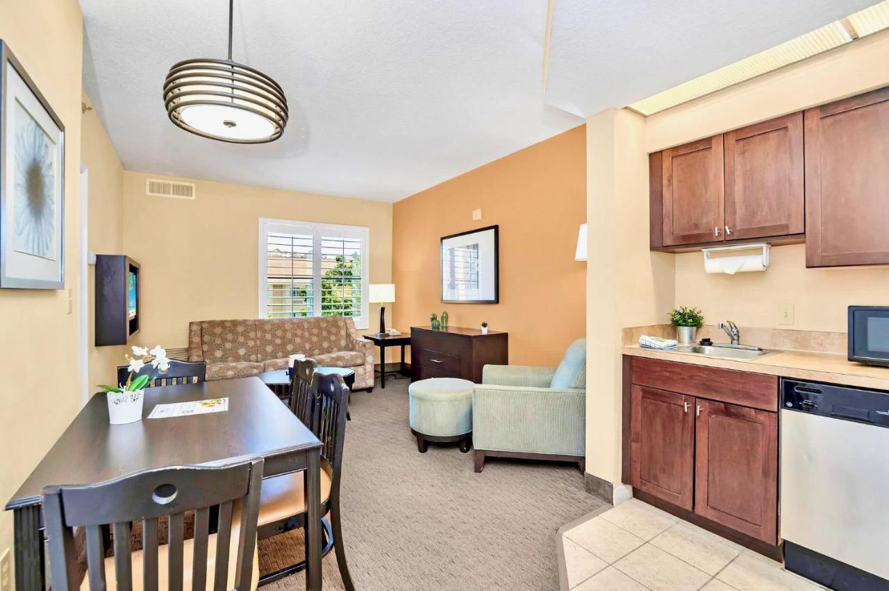 Cozy 1Br With Two Queen Beds - Pool And Hot Tub - Close To Disney オーランド エクステリア 写真