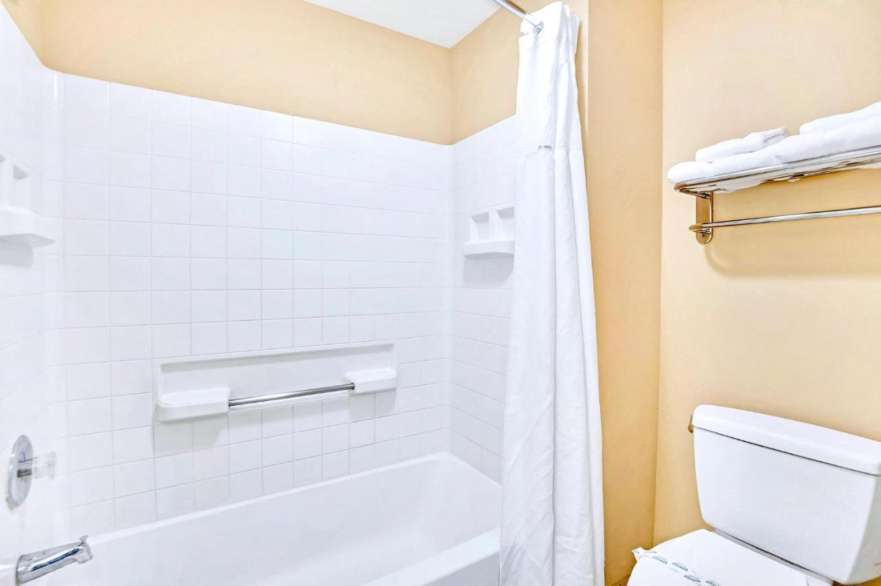 Cozy 1Br With Two Queen Beds - Pool And Hot Tub - Close To Disney オーランド エクステリア 写真